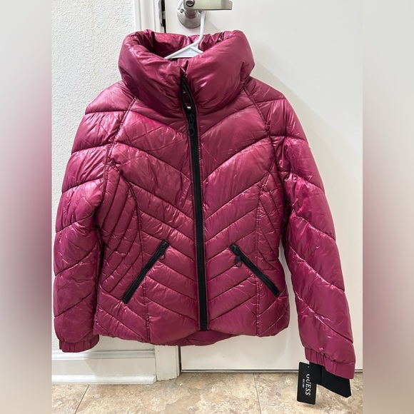 Guess Jackets & Blazers - NWT Guess Maroon Puffer Jacket